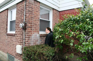 Justice Samuel Alito ruled there is no constitutional obligation to ring your doorbell first.